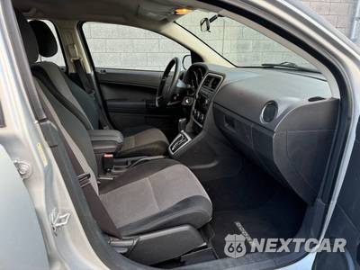 2010 Dodge Caliber SXT - zdjęcie 17 z 39 - miniatura