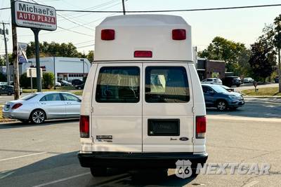 2011 Ford Super Duty E-350 Commercial Cargo Van 138.0" WB - zdjęcie 10 z 57 - miniatura
