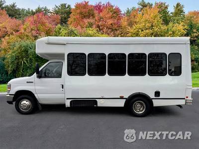 2016 Ford Super Duty E-350 Cutaway DRW - zdjęcie 4 z 45 - miniatura