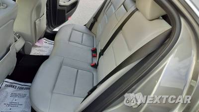 2012 Mercedes-Benz E 350 Sedan - zdjęcie 11 z 29 - miniatura