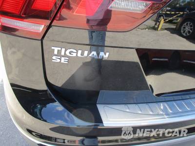 2021 Volkswagen Tiguan SE - zdjęcie 8 z 30 - miniatura