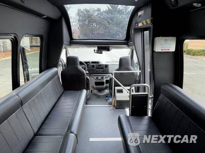 2021 Ford E-350 Cutaway - zdjęcie 22 z 43 - miniatura