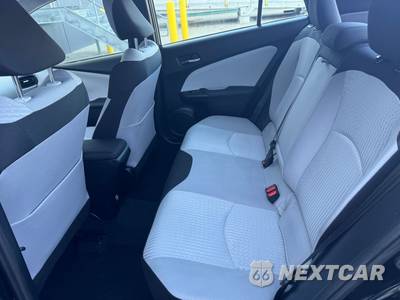 2016 Toyota Prius Two - zdjęcie 8 z 20 - miniatura