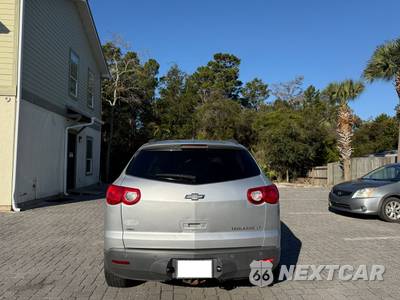 2010 Chevrolet Traverse LT 1LT - zdjęcie 4 z 19 - miniatura