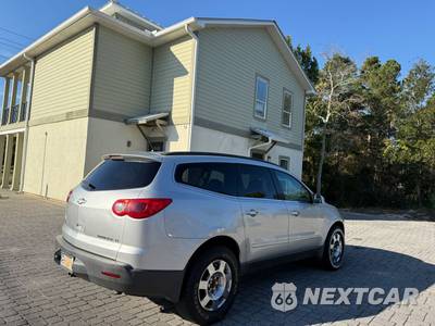 2010 Chevrolet Traverse LT 1LT - zdjęcie 5 z 19 - miniatura