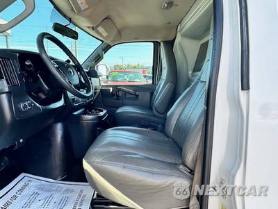 2016 Chevrolet Express 2500 Cargo Van 1WT 135.0" WB - zdjęcie 12 z 21 - miniatura