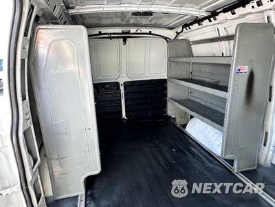 2016 Chevrolet Express 2500 Cargo Van 1WT 135.0" WB - zdjęcie 18 z 21 - miniatura