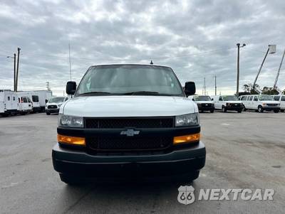 2018 Chevrolet Express 2500 Cargo Van 1WT 135.0" WB - zdjęcie 2 z 22 - miniatura
