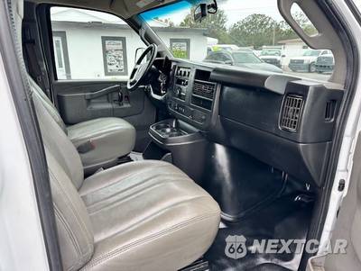 2018 Chevrolet Express 2500 Cargo Van 1WT 135.0" WB - zdjęcie 20 z 22 - miniatura