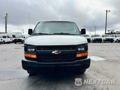 2016 Chevrolet Express 2500 Cargo Van 1WT 135.0" WB - zdjęcie 2 z 21 - miniatura