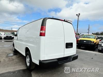 2016 Chevrolet Express 2500 Cargo Van 1WT 135.0" WB - zdjęcie 7 z 21 - miniatura