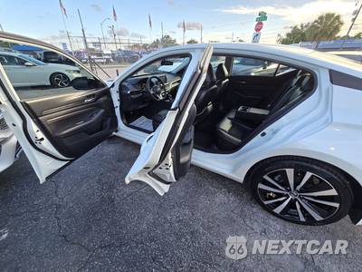 2020 Nissan Altima SR - zdjęcie 22 z 24 - miniatura