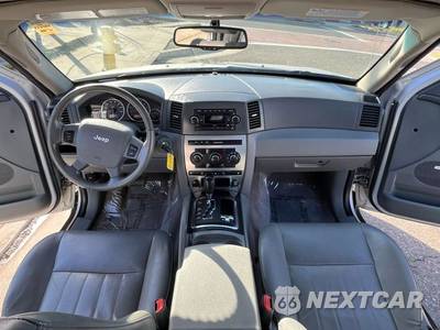2007 Jeep Grand Cherokee Laredo - zdjęcie 3 z 27 - miniatura