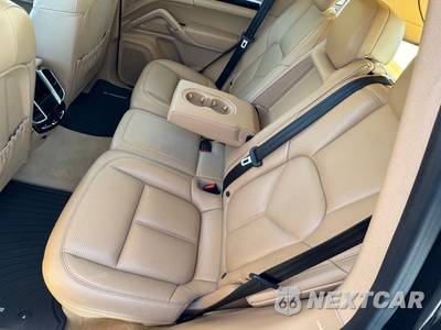 2015 Porsche Cayenne Diesel - zdjęcie 47 z 93 - miniatura
