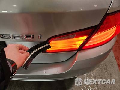 2012 BMW 5 Series Sedan 528i xDrive - zdjęcie 17 z 32 - miniatura
