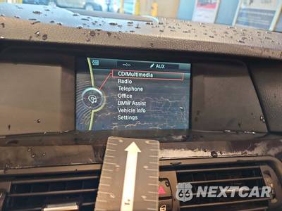 2012 BMW 5 Series Sedan 528i xDrive - zdjęcie 26 z 32 - miniatura