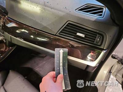 2012 BMW 5 Series Sedan 528i xDrive - zdjęcie 25 z 32 - miniatura