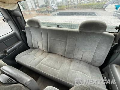2004 Chevrolet Silverado 1500 LS Extended Cab Short Bed 1SB w/Rear Doors - zdjęcie 10 z 12 - miniatura