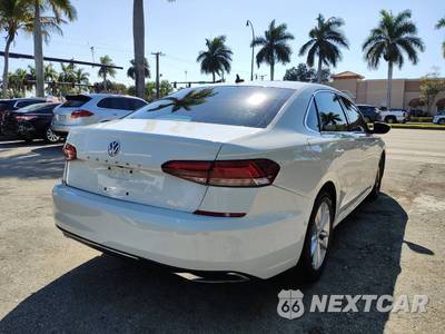 2020 Volkswagen Passat 2.0T SE - zdjęcie 14 z 50 - miniatura