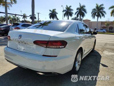 2020 Volkswagen Passat 2.0T SE - zdjęcie 23 z 50 - miniatura