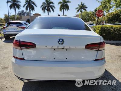 2020 Volkswagen Passat 2.0T SE - zdjęcie 12 z 50 - miniatura
