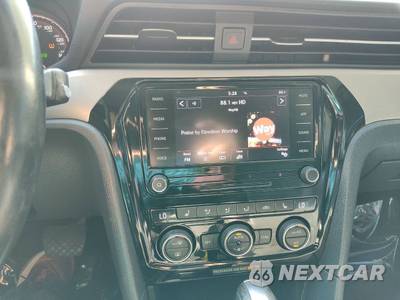 2020 Volkswagen Passat 2.0T SE - zdjęcie 37 z 50 - miniatura