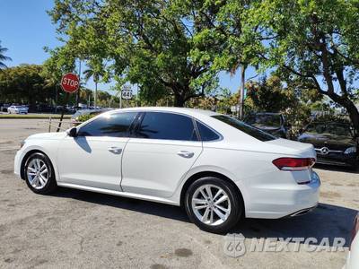2020 Volkswagen Passat 2.0T SE - zdjęcie 10 z 50 - miniatura