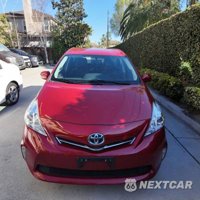 2014 Toyota Prius v Three - zdjęcie 3 z 17 - miniatura