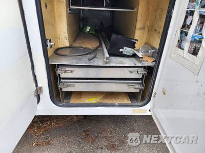 2008 Ford Super Duty F-350 Cab Chassis XL Regular Cab DRW - zdjęcie 22 z 37 - miniatura