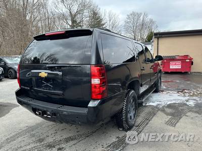 2013 Chevrolet Suburban 1500 LT 1LT - zdjęcie 4 z 15 - miniatura