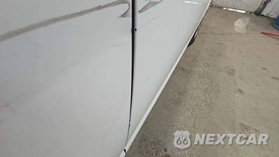 2010 Nissan Versa 1.8 S Hatchback - zdjęcie 13 z 16 - miniatura