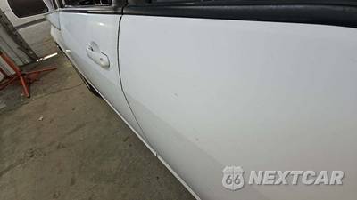 2010 Nissan Versa 1.8 S Hatchback - zdjęcie 7 z 16 - miniatura