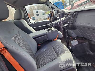 2014 Ford Super Duty F-450 Cab Chassis XL Regular Cab DRW - zdjęcie 16 z 43 - miniatura