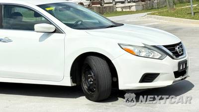 2016 Nissan Altima 2.5 S - zdjęcie 5 z 28 - miniatura