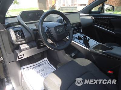 2023 Toyota bZ4X XLE - zdjęcie 11 z 24 - miniatura