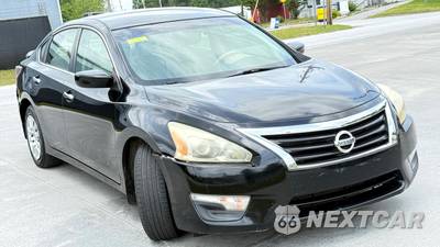 2014 Nissan Altima 2.5 S - zdjęcie 2 z 25 - miniatura
