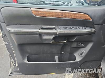 2012 Nissan Armada Platinum - zdjęcie 9 z 76 - miniatura