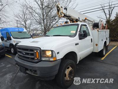 2004 Ford Super Duty F-450 Cab Chassis XL Regular Cab DRW