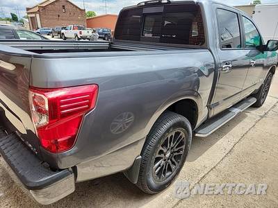 2018 Nissan TITAN SL Crew Cab Short Bed - zdjęcie 5 z 15 - miniatura