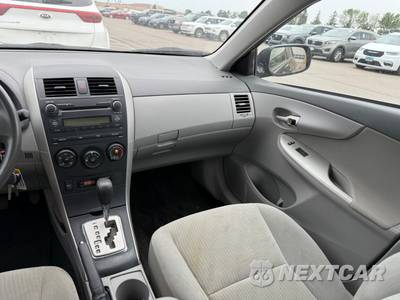 2010 Toyota Corolla LE - zdjęcie 11 z 21 - miniatura