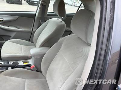 2010 Toyota Corolla LE - zdjęcie 17 z 21 - miniatura