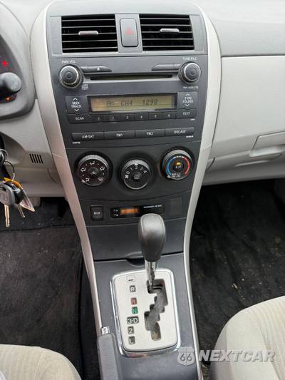 2010 Toyota Corolla LE - zdjęcie 20 z 21 - miniatura