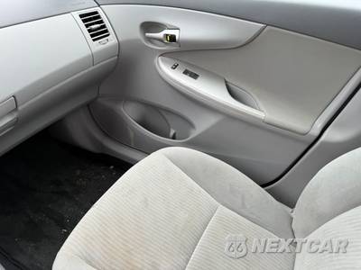 2010 Toyota Corolla LE - zdjęcie 21 z 21 - miniatura