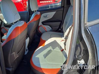 2015 Jeep Renegade Limited - zdjęcie 9 z 16 - miniatura