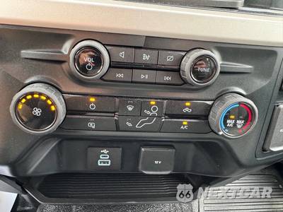 2023 Ford Super Duty F-250 XLT Crew Cab Medium Bed - zdjęcie 29 z 74 - miniatura