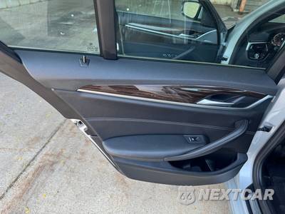 2020 BMW 5 Series Sedan 530i xDrive - zdjęcie 20 z 32 - miniatura