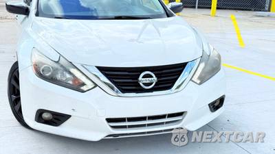 2017 Nissan Altima 2.5 SR - zdjęcie 36 z 36 - miniatura