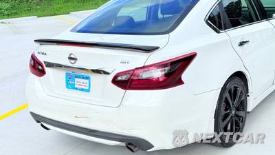 2017 Nissan Altima 2.5 SR - zdjęcie 28 z 36 - miniatura