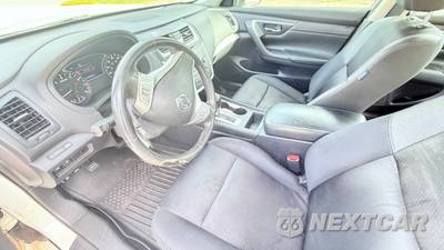 2017 Nissan Altima 2.5 SR - zdjęcie 25 z 36 - miniatura