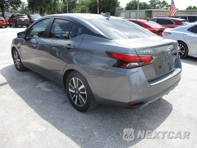 2020 Nissan Versa SV - zdjęcie 8 z 23 - miniatura